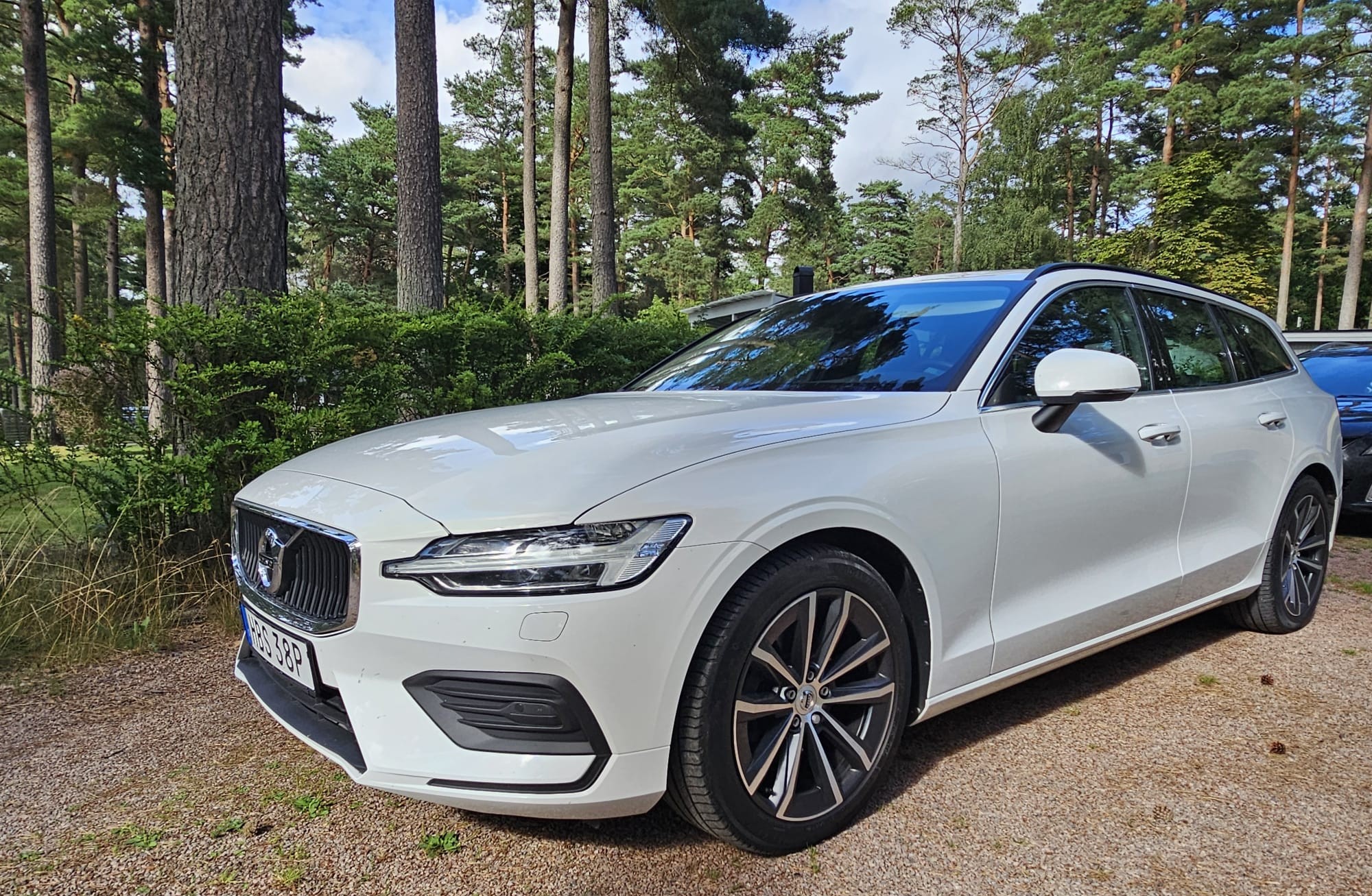 VOLVO V 60 är en klassiker när det gäller bilens elegans och komfort!